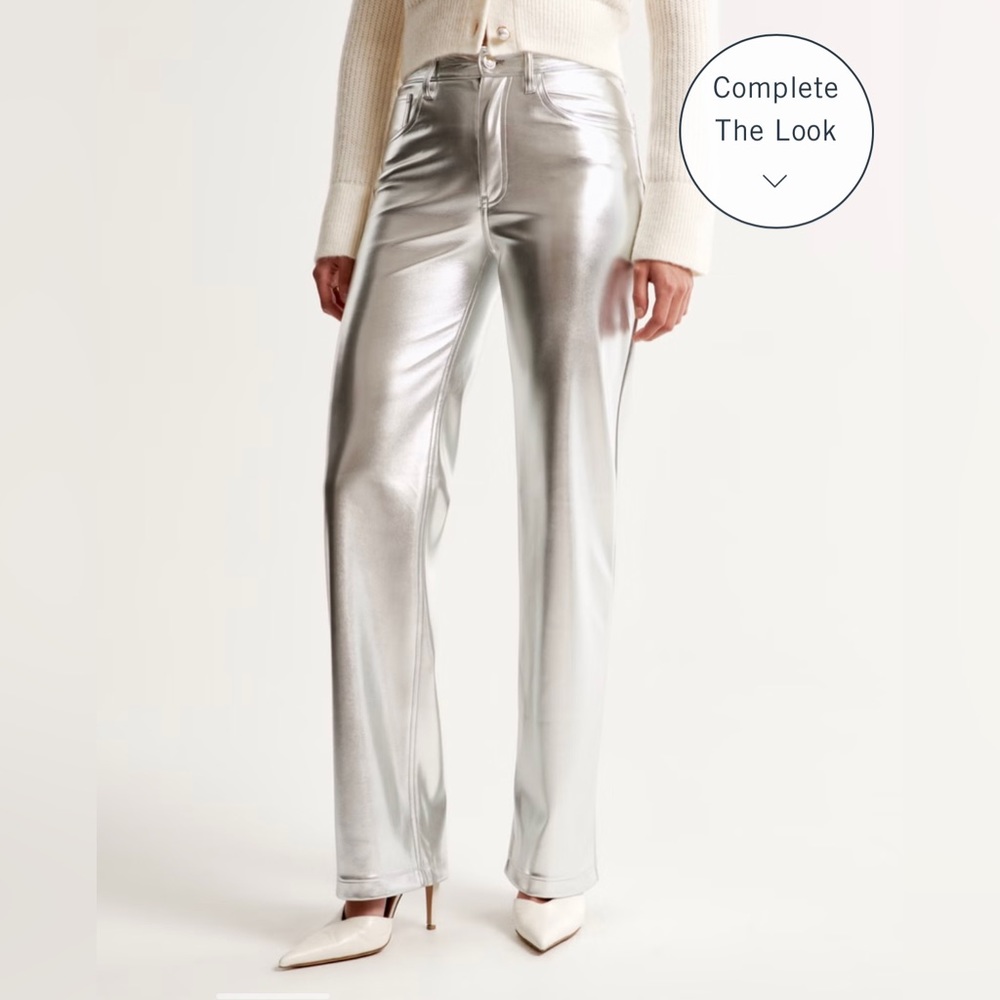 ๐ท๏ธ ๐๏ธ NWOT Abercrombie Silver Curve Love Vegan Leather 90โs Straight Pant ๐ท๏ธ ๐๏ธ - Picture 2 of 14